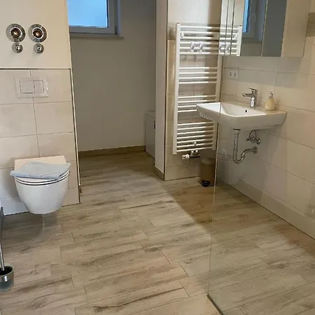 Am Suedhang 아파트 *