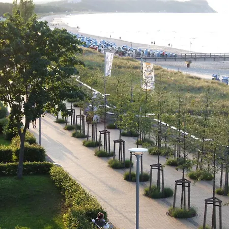 아파트 Am Suedhang 괴렌